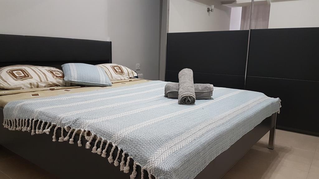 Spinola Seafront Apartment St. Julian's Zewnętrze zdjęcie